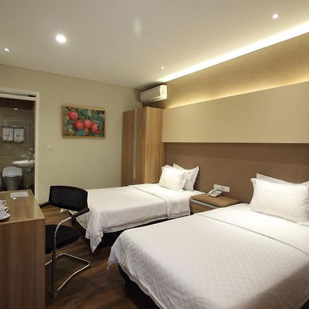 Dago 207 Hotel Bandung Buitenkant foto