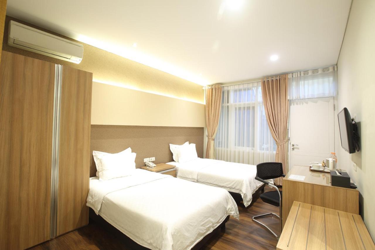 Dago 207 Hotel Bandung Buitenkant foto